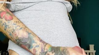 Mia Maffia Onlyfans cute girls fuck with a bottle