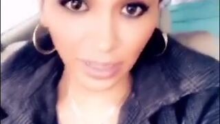 Jessy Dubai Onlyfans cute women lick nipples