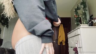 OnlyFans Emily_Rinaudo mutual petting on camera