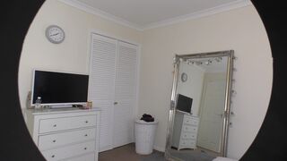 laurenlouise beautiful model seduces with big booty