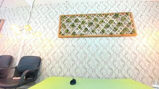 monicaquintero marvelous babe shows off a gorgeous bosom