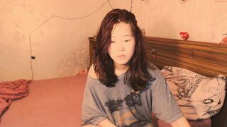 meowed_dance Cute woman fucks without taking off her panties