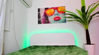 mary_marlow luxurious slut poses in sexy lingerie