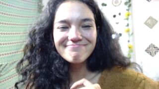 makayla77 cute lush bitch pulls pussy