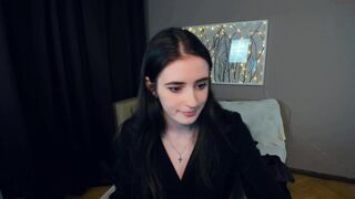 lisa_wood mature confused jerks off shaggy pussy