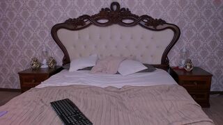 dick_and_lika Black haired confused