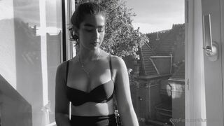 lunasilverx chick chats in fries