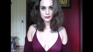 Nina Crowne cute girl fingering pussy with vibrator