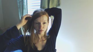 Jaimee Fae skinny beauty jerks off in her shower