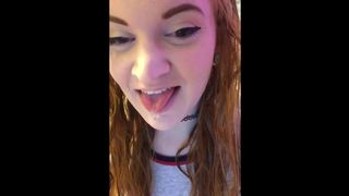 baby_peach scoring bitch fucks herself with a dildo