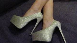 Roxi Keogh juicy babe sucking dick and not only