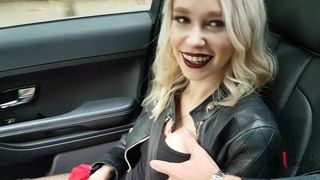 julieskyhigh  the shrew is naughty with a vibrator