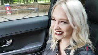 julieskyhigh  the shrew is naughty with a vibrator