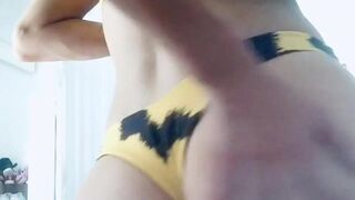 queenpinbooty big breasted passion rubs the body with oil