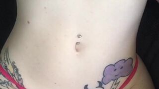 poison_ivee appetizing babe lifts her legs