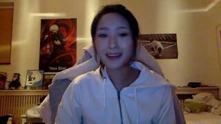 moyyango nude bitch dancing on the bed