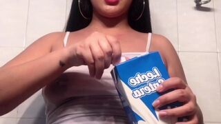 mialatina excellent body gives pussy