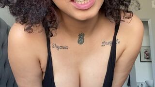 mariaaskyy shows pussy