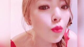 hitomi_official black-haired confused - having fun in fries