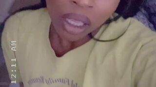 fineassbina mature confused jerks off shaggy pussy