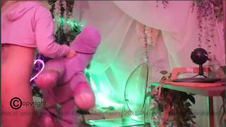 mollyflwers skin posing nude