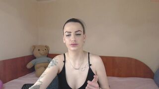 missy_katrina pounding her pussy with a big dildo