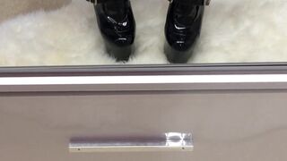 ava_austen gorgeous swell caresses sex lips