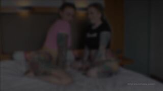 ava_austen Adorable chicks