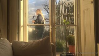 onlyfans Blonde lady