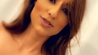 Reena bright private e striptease