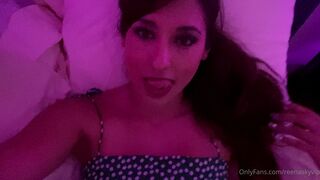 Reena flirty passiona masturbates with sex toy