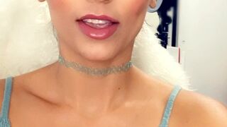 Reena took off her dress