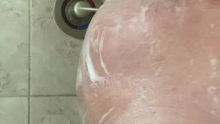 rosetta shrew pussy demonstrates big tits