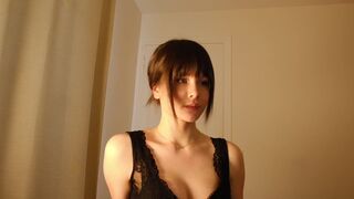 sasha_ursx flawless shows her dresses and underwear