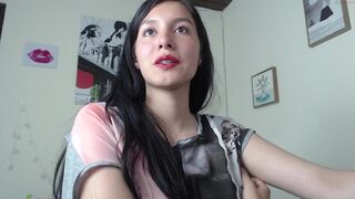 polly_smith female in stockings having fun with a phallus