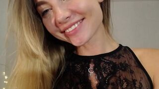 the_croissant took off her dress