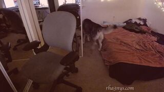 rhaenys mature masturbates in front of webcam