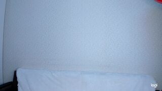 realtoki sexy lady fucks shaved holes