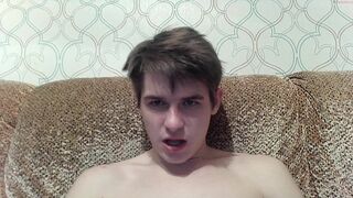 rasta_streeet juicy mom shakes her ass