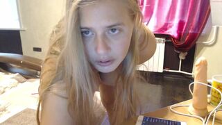 raspberry_sunset First class bitch