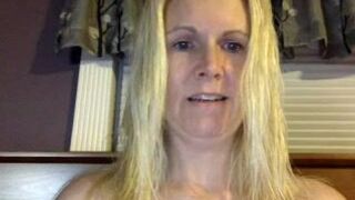 rachaelb wonderful bitch shows tits