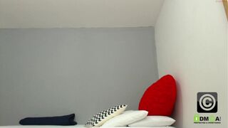 keily_lovers pretty model fucks pussy