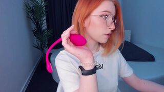 pocketrocket_ skinny blonde jerks off