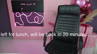 nendaranel sweet doll fingering pussy