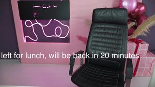 nendaranel whore model pulls pussy