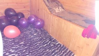 natasha_jade_ fucks herself in pussy