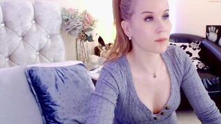 myassistant Beautiful chick