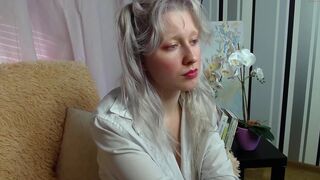 mia_molli Beautiful blonde