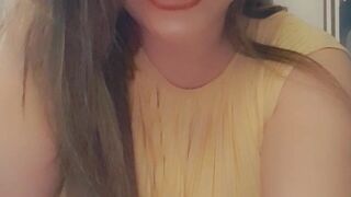 Myrelly Mello onlyfans  kinky babe posing solidly