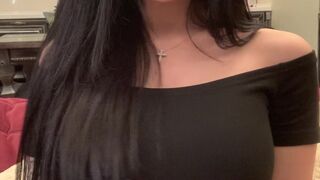 melissakisska onlyfans  Desirable chick